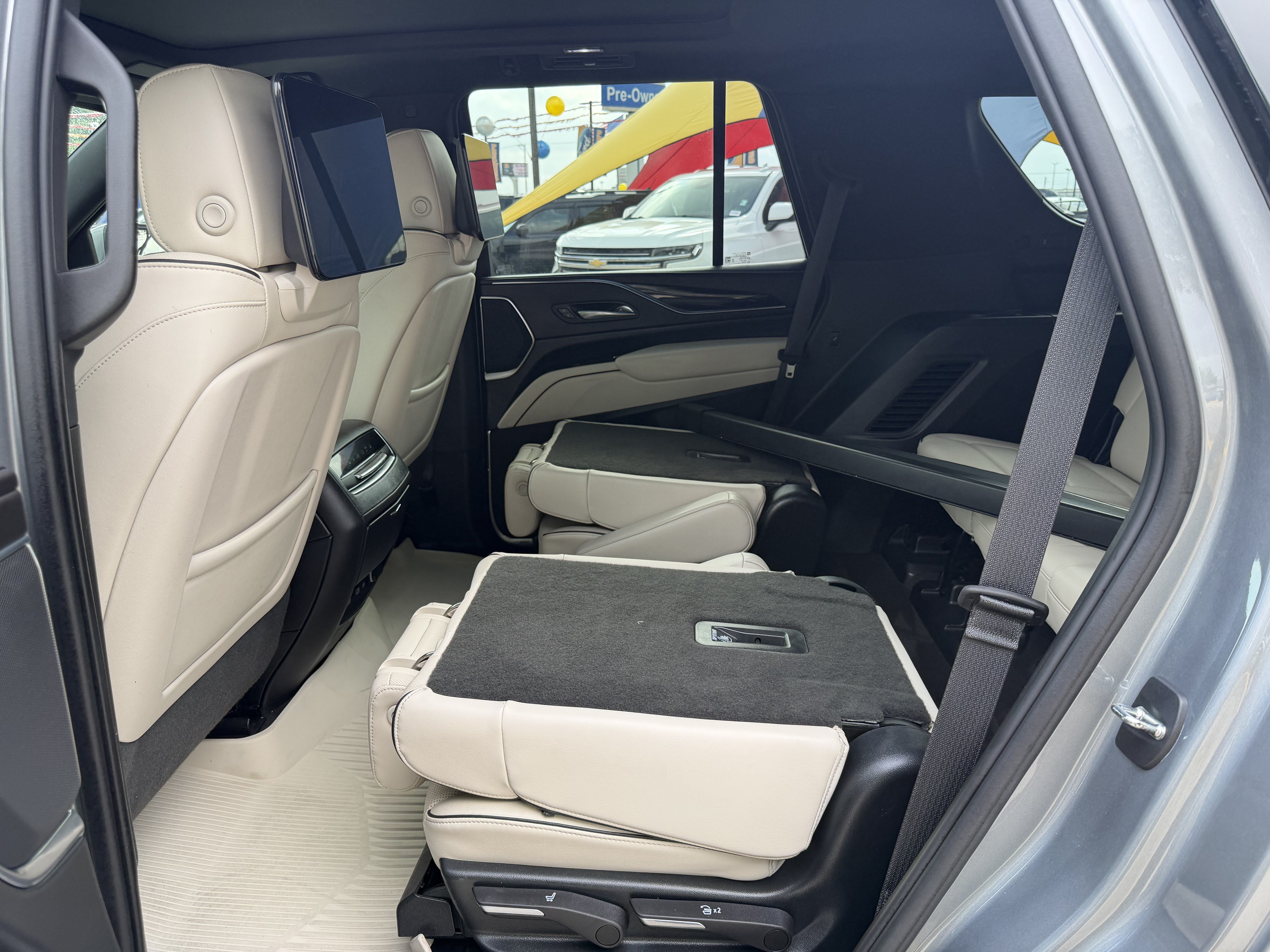 Used 2023 Cadillac Escalade Sport w/ Touring Package AWD/4WD image 14