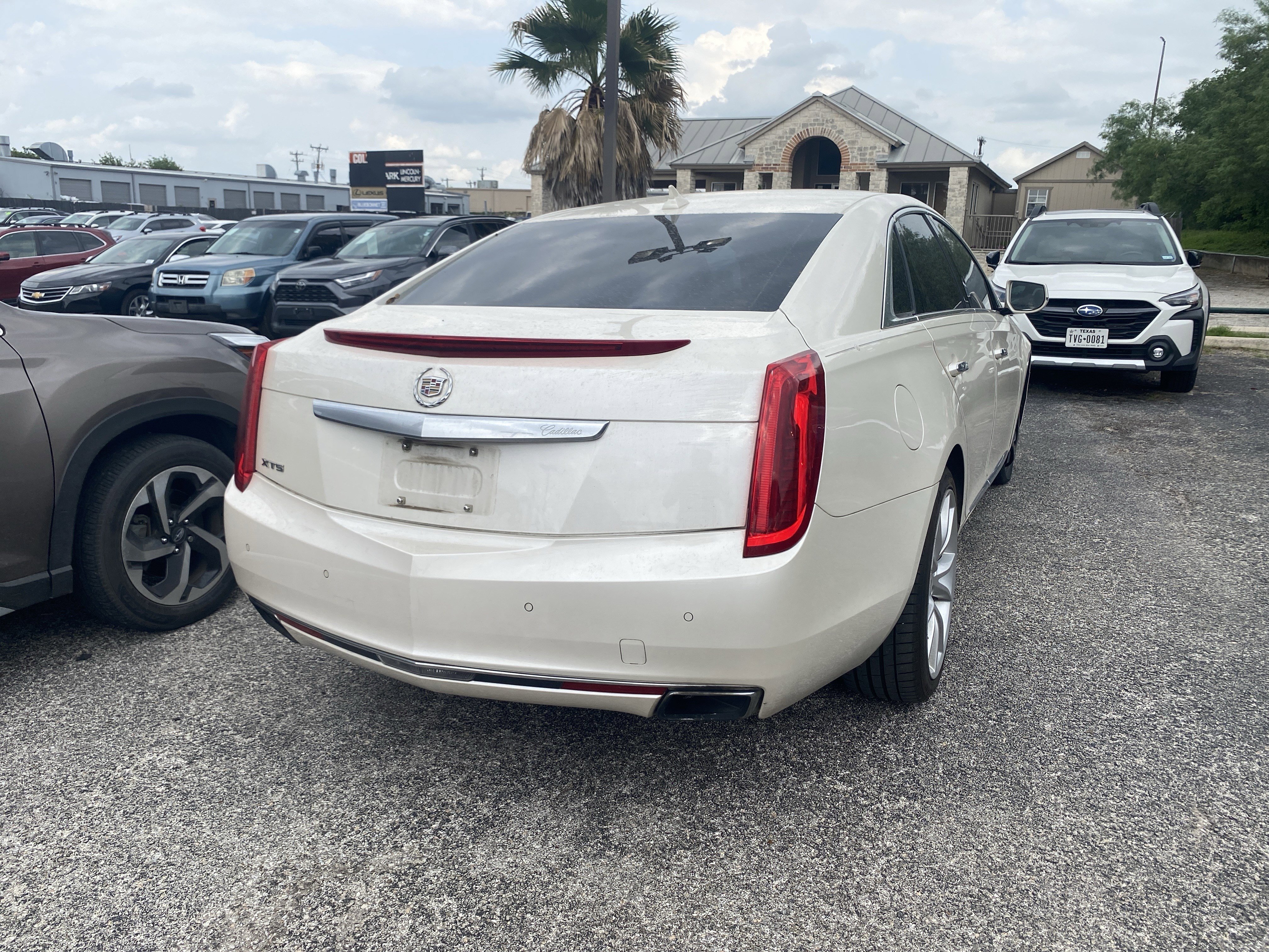 Used 2013 Cadillac XTS Premium FWD image 8