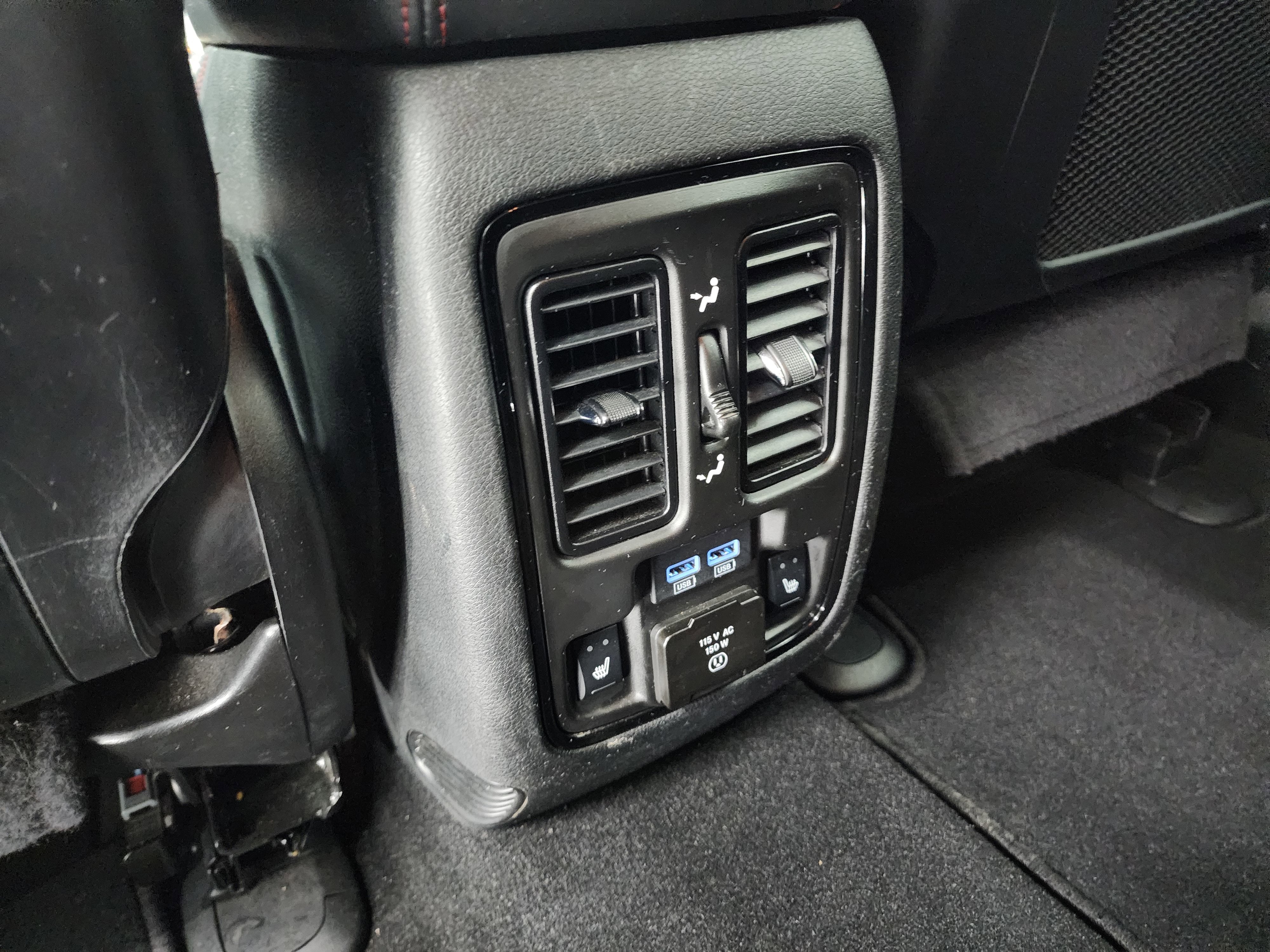 Used 2024 Dodge Durango GT image 34