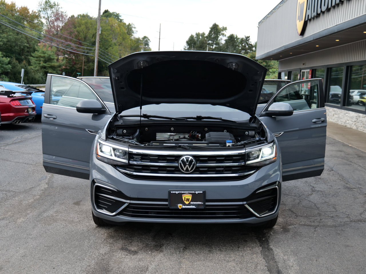 Used 2022 Volkswagen Atlas Cross Sport SEL R-Line image 51