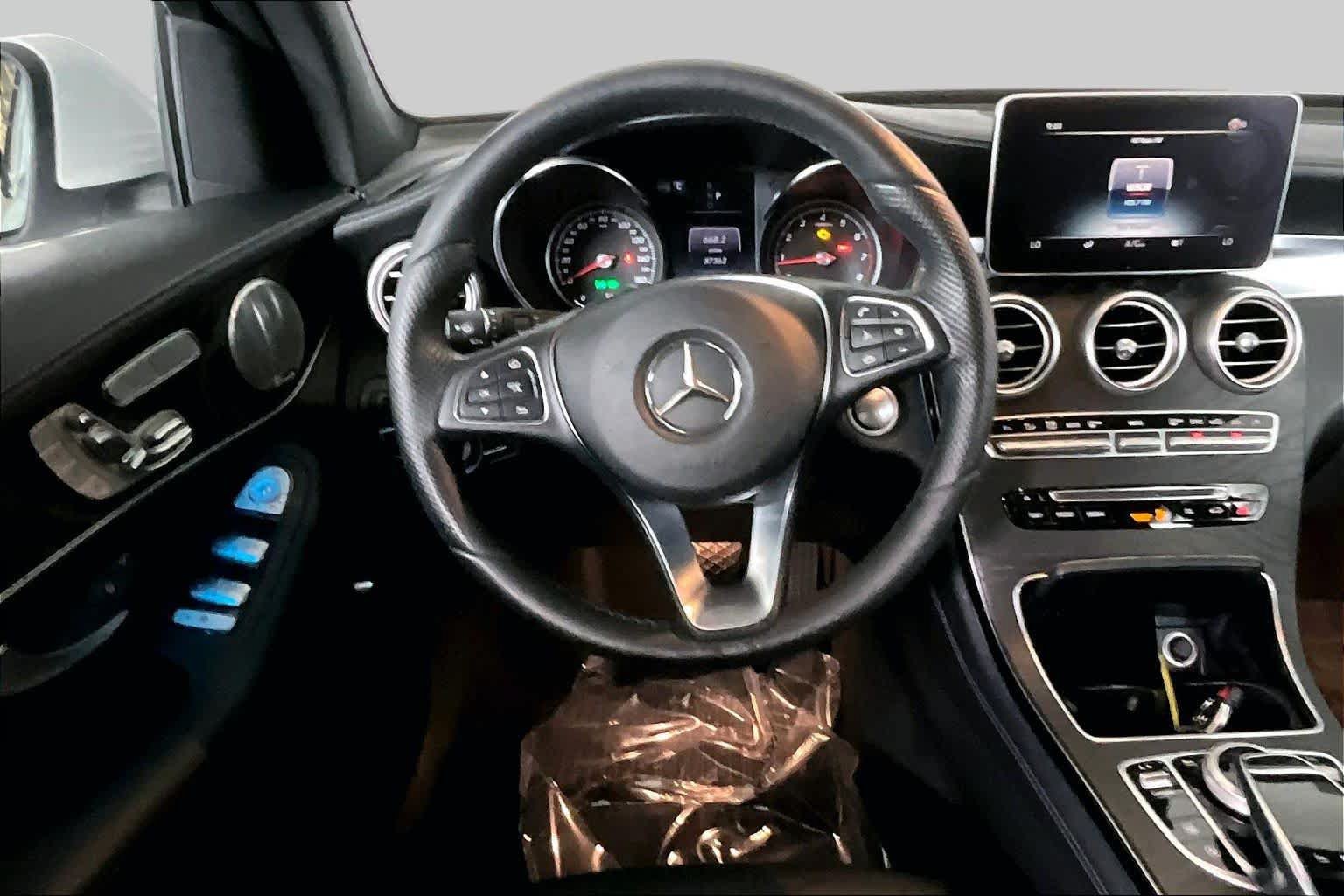 Certified 2017 Mercedes-Benz GLC 300 4MATIC image 6