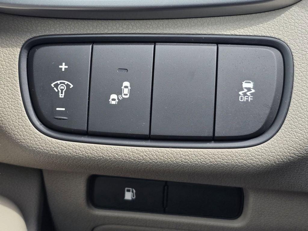 Used 2019 Kia Sorento LX w/ LX Convenience Package image 15