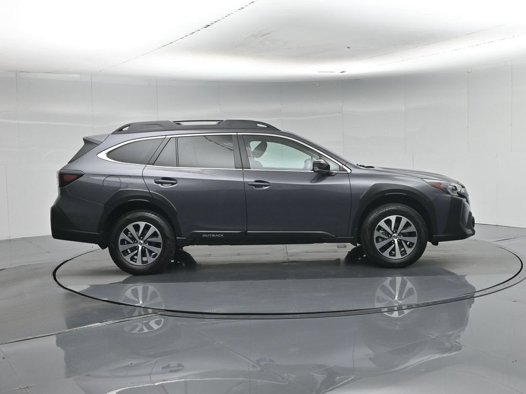 Used 2024 Subaru Outback Premium AWD/4WD image 27