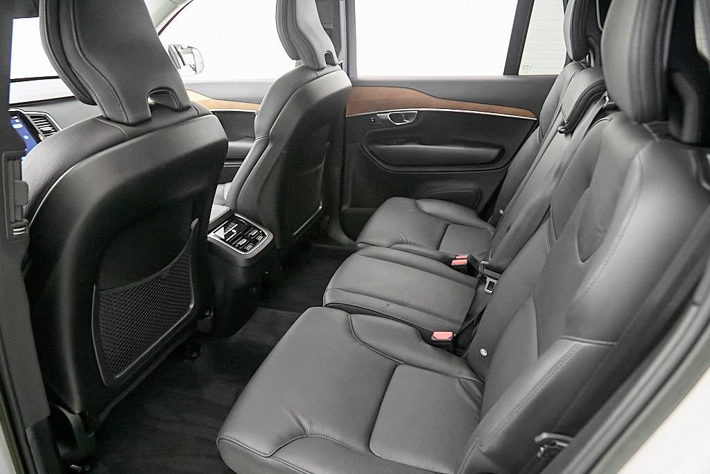 Certified 2023 Volvo XC90 B6 Core w/ Protection Package Premier AWD/4WD image 23