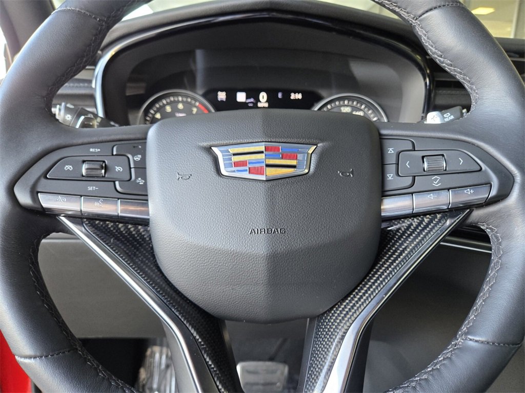 Used 2024 Cadillac XT6 Sport w/ Technology Package image 32