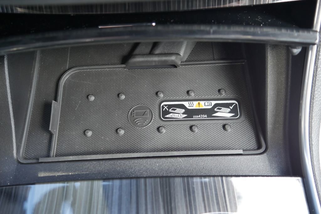 Used 2018 Chevrolet Impala Premier w/ Premier Confidence Package image 22