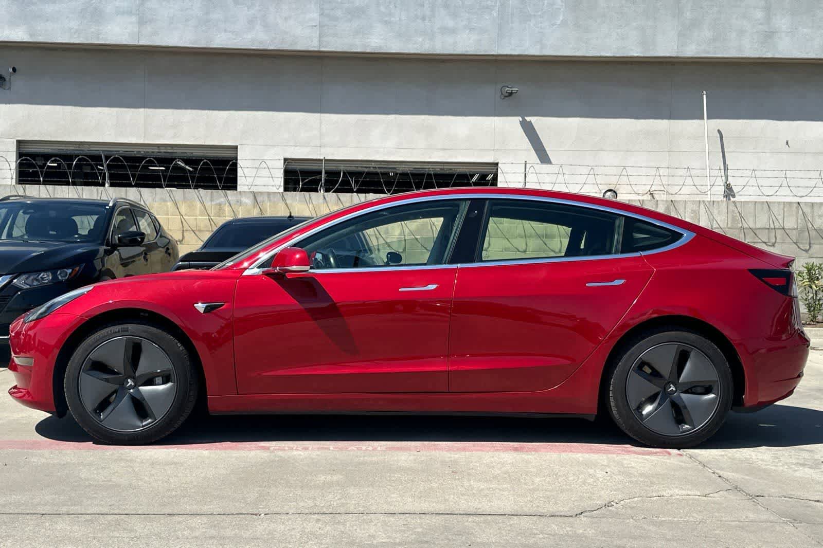 Used 2018 Tesla Model 3 Mid Range RWD image 6