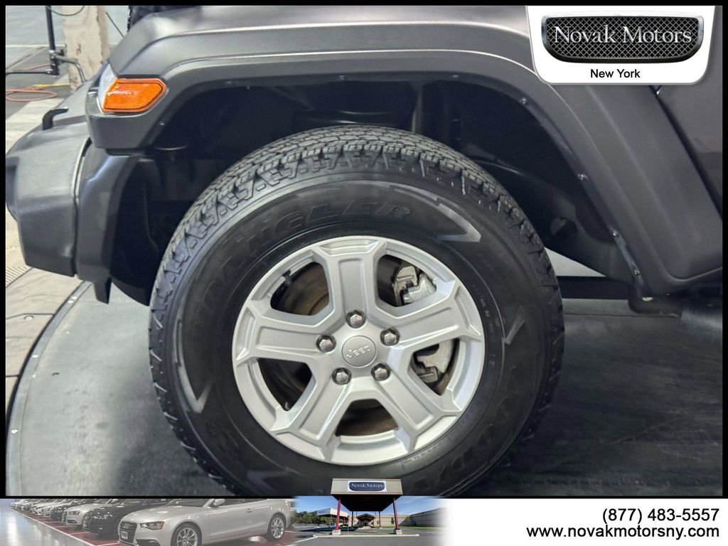 Used 2022 Jeep Wrangler Unlimited Sport AWD/4WD image 10