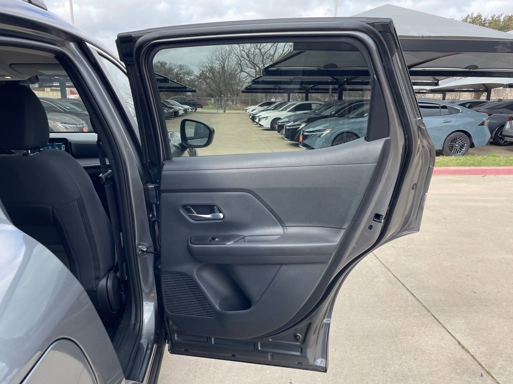 New 2026 Nissan Kicks SV w/ Cold Weather Package FWD image 38