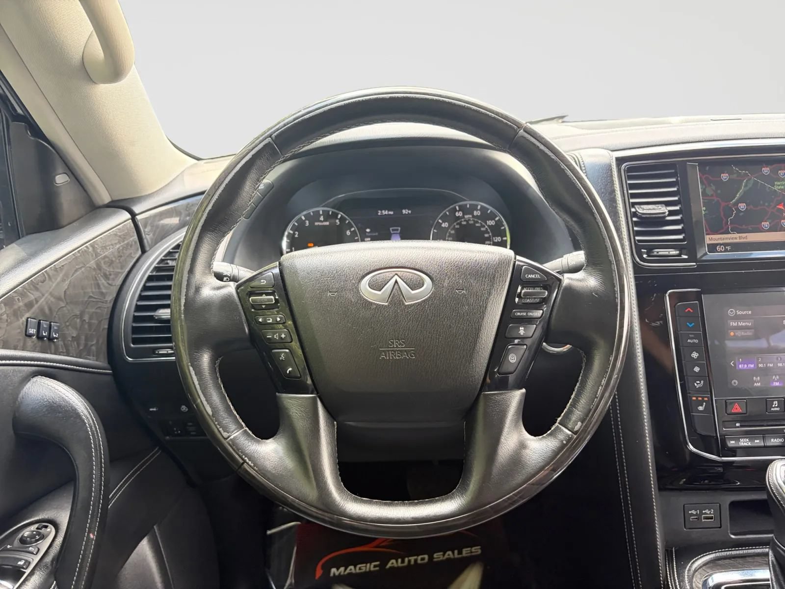 Used 2021 INFINITI QX80 Luxe w/ Cargo Package AWD/4WD image 31