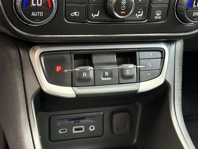 Certified 2024 GMC Terrain SLT AWD/4WD image 17