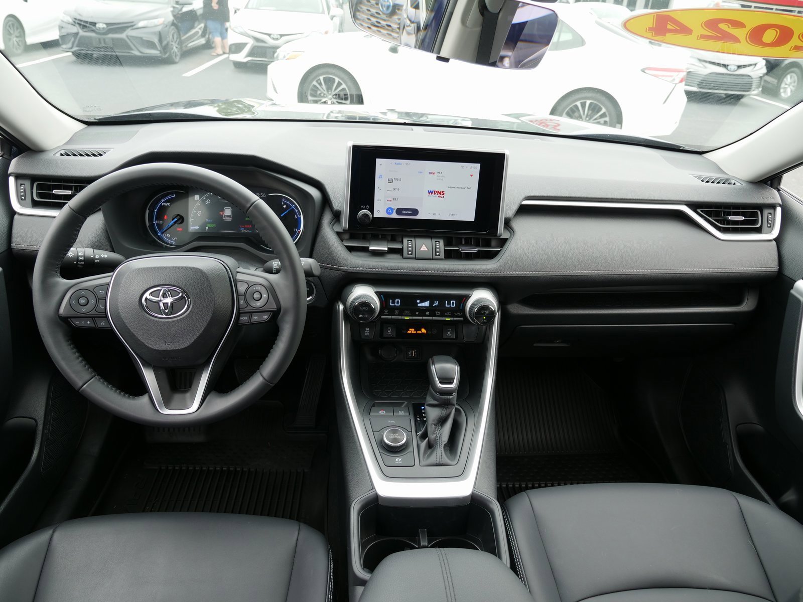 Used 2024 Toyota RAV4 XLE Premium image 16