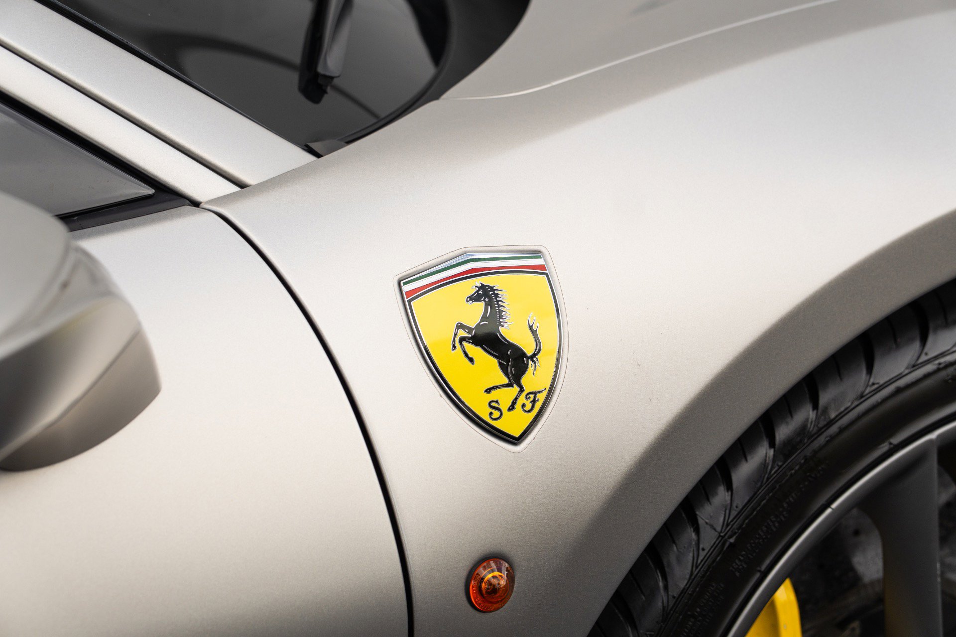 Used 2016 Ferrari 488 GTB image 11