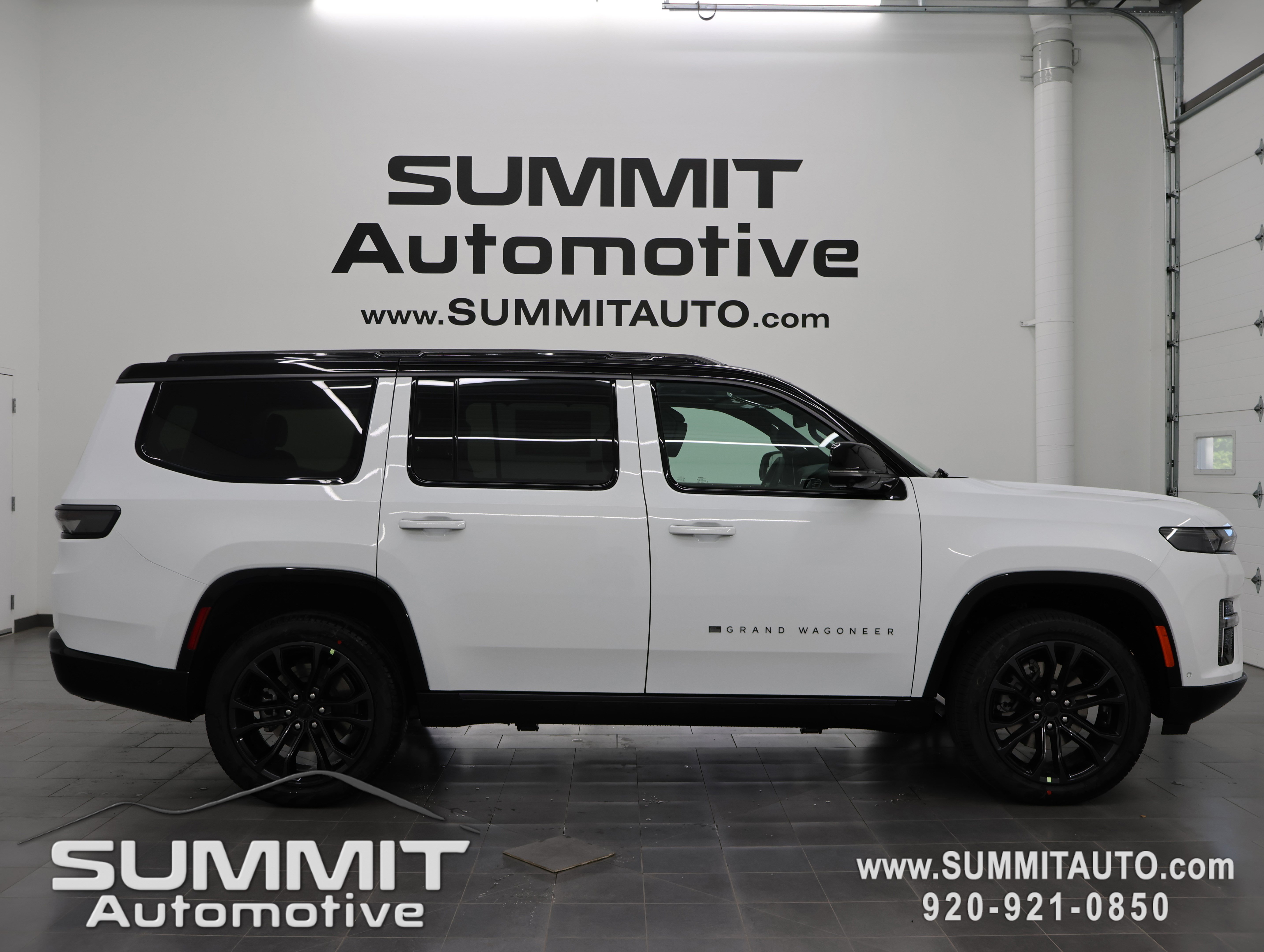 New 2026 Jeep Grand Wagoneer Summit