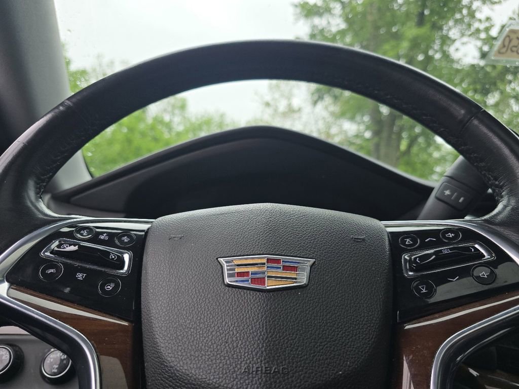 Used 2020 Cadillac Escalade Luxury AWD/4WD image 28