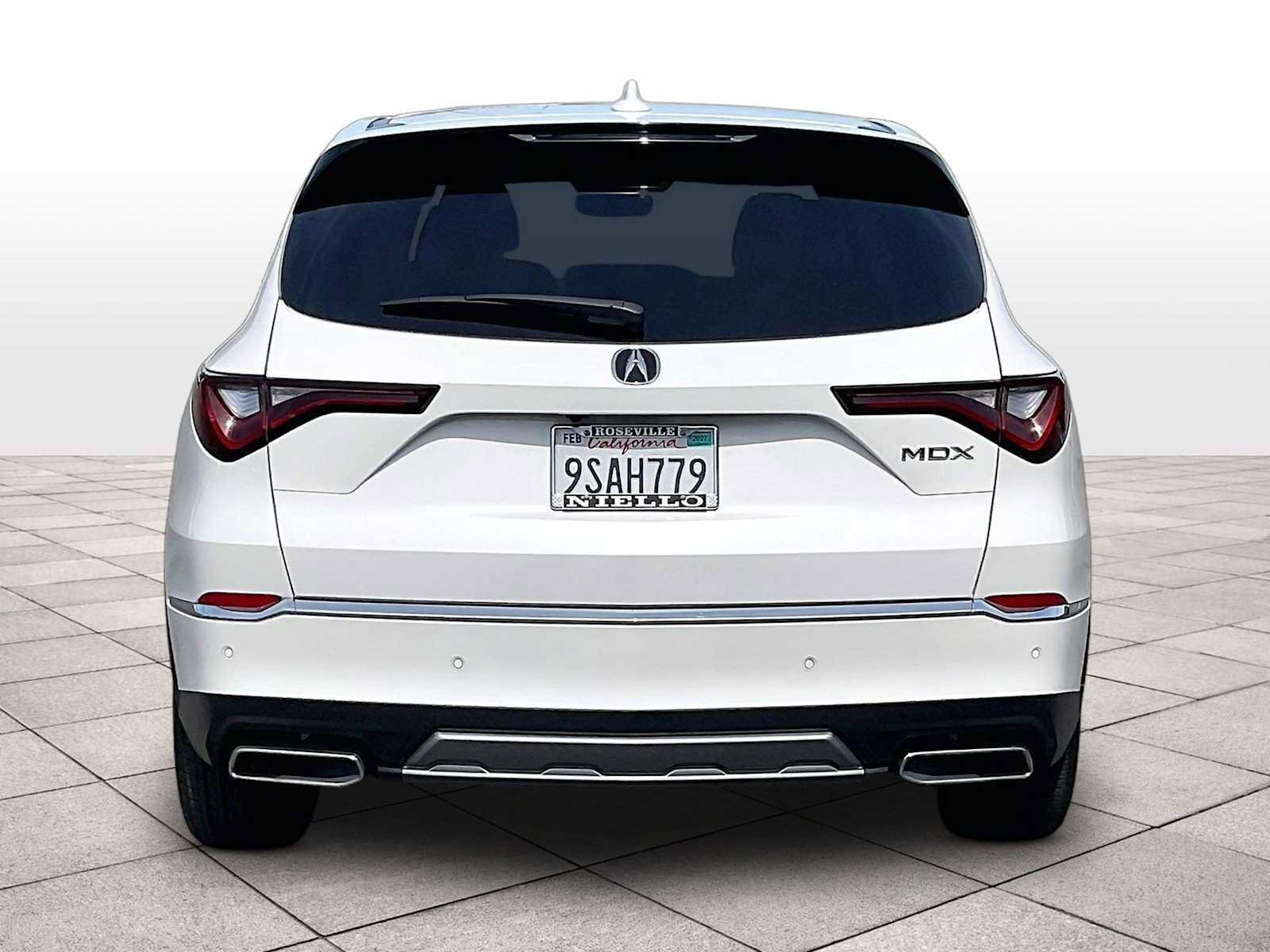 Used 2025 Acura MDX w/ Technology Package FWD image 7