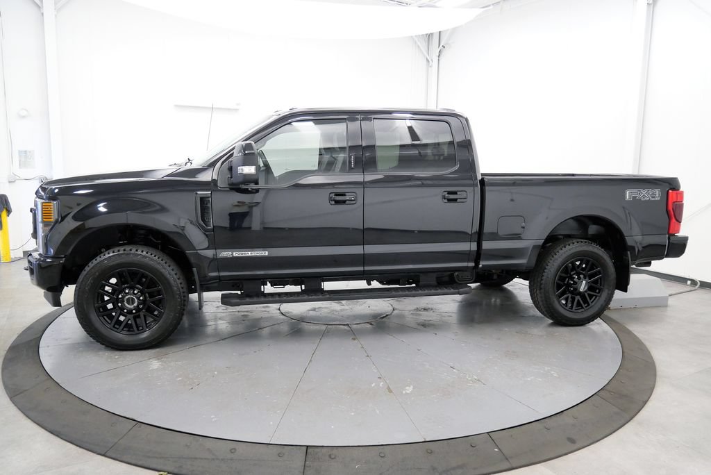 Used 2022 Ford F250 Lariat w/ Black Appearance Package AWD/4WD image 4