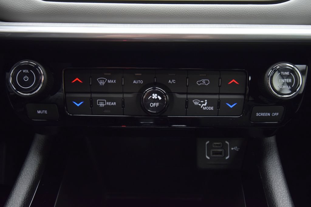 New 2026 Jeep Compass Limited w/ Sun, Sound & Navigation Group AWD/4WD image 19