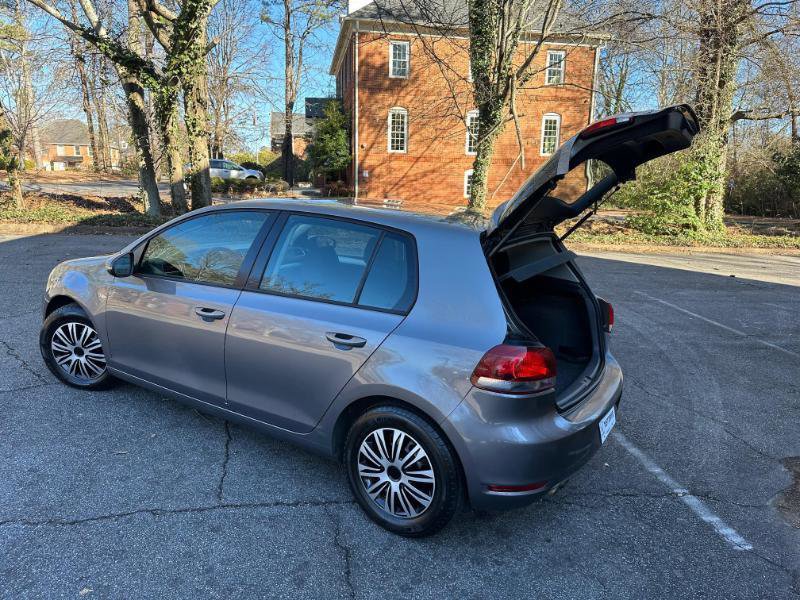 Used 2011 Volkswagen Golf 4-Door image 14