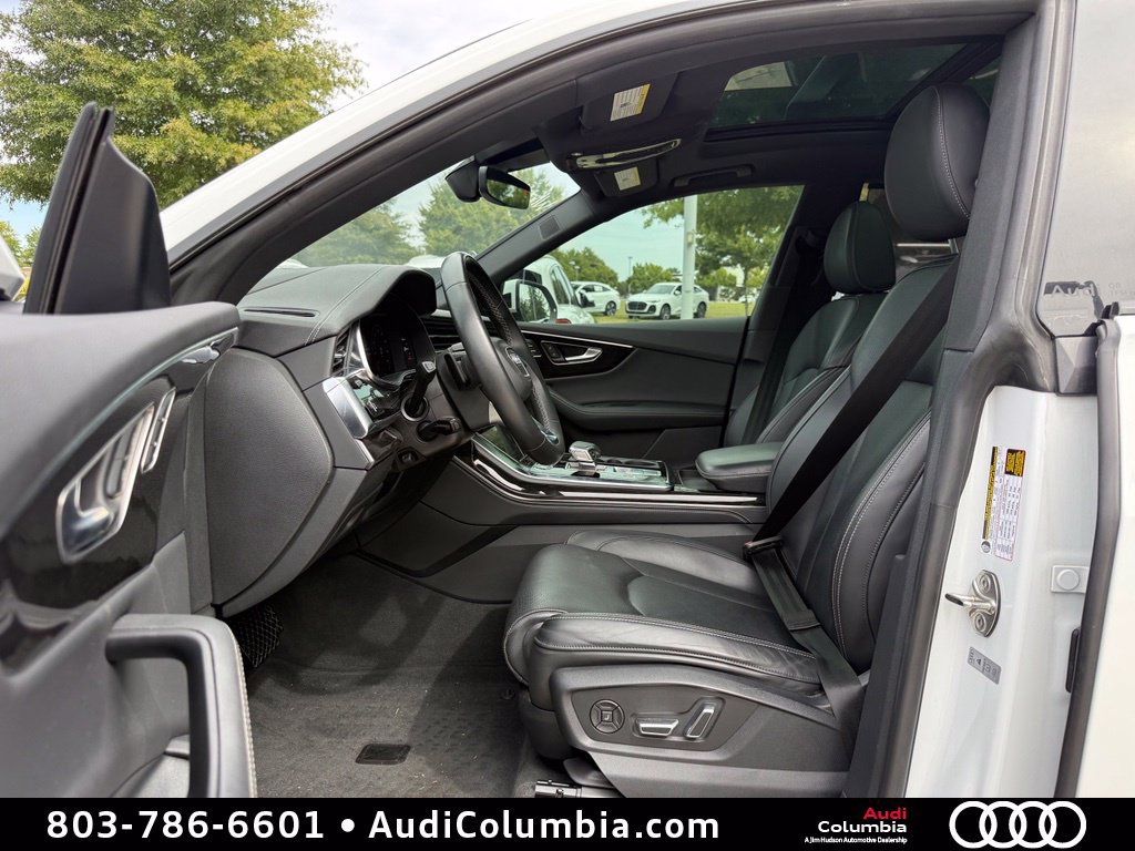 Used 2024 Audi Q8 Prestige AWD/4WD image 23