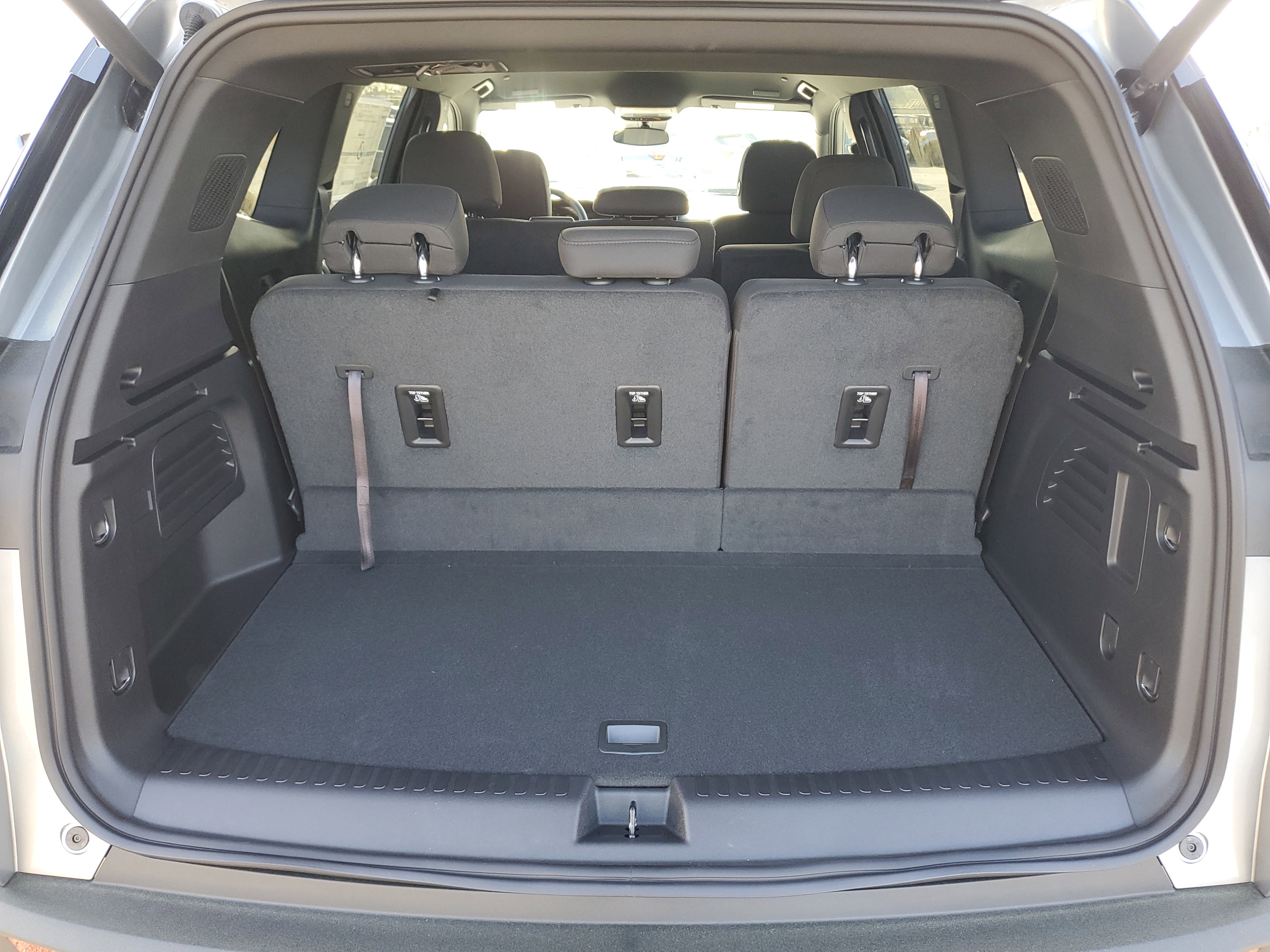 New 2025 GMC Acadia Elevation image 7