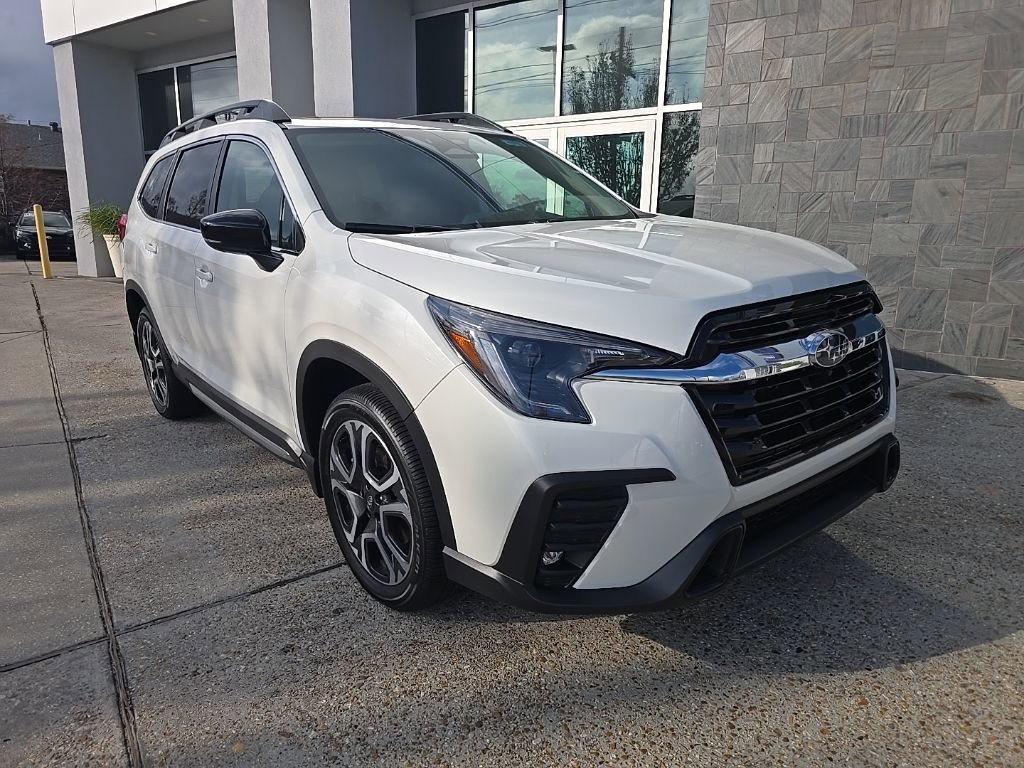 Certified 2025 Subaru Ascent Limited image 3