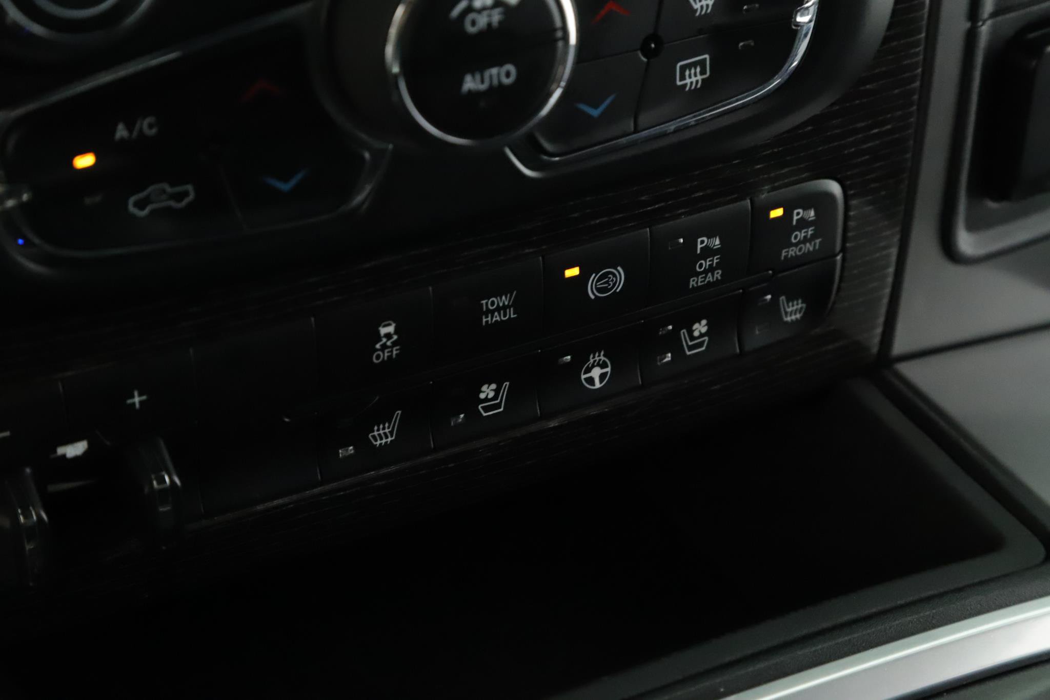 Used 2018 RAM 2500 Limited AWD/4WD image 17