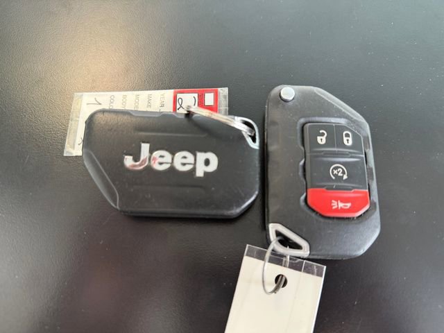 Used 2018 Jeep Wrangler Unlimited Sahara image 29