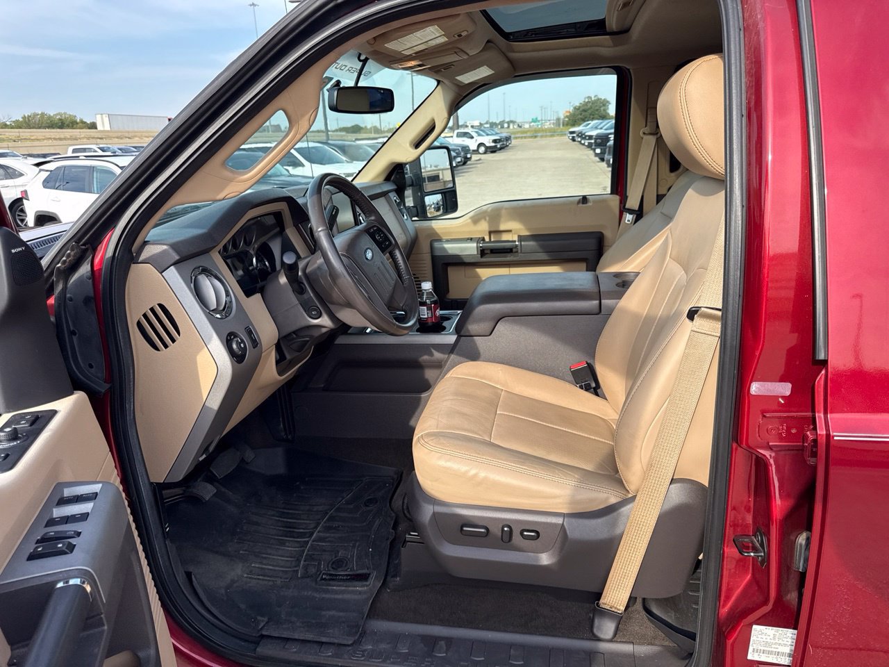 Used 2016 Ford F250 Lariat w/ Lariat Ultimate Package AWD/4WD image 19