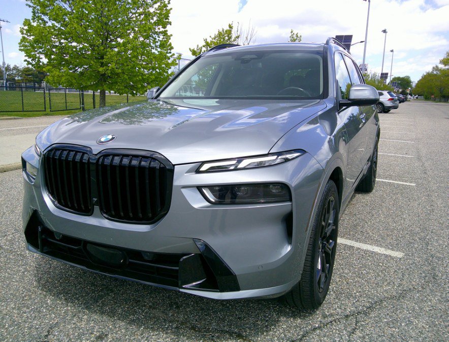 Used 2023 BMW X7 xDrive40i AWD/4WD image 41