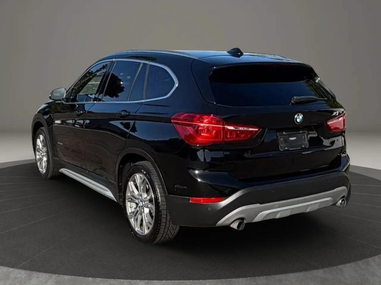 Used 2016 BMW X1 xDrive28i AWD/4WD image 7