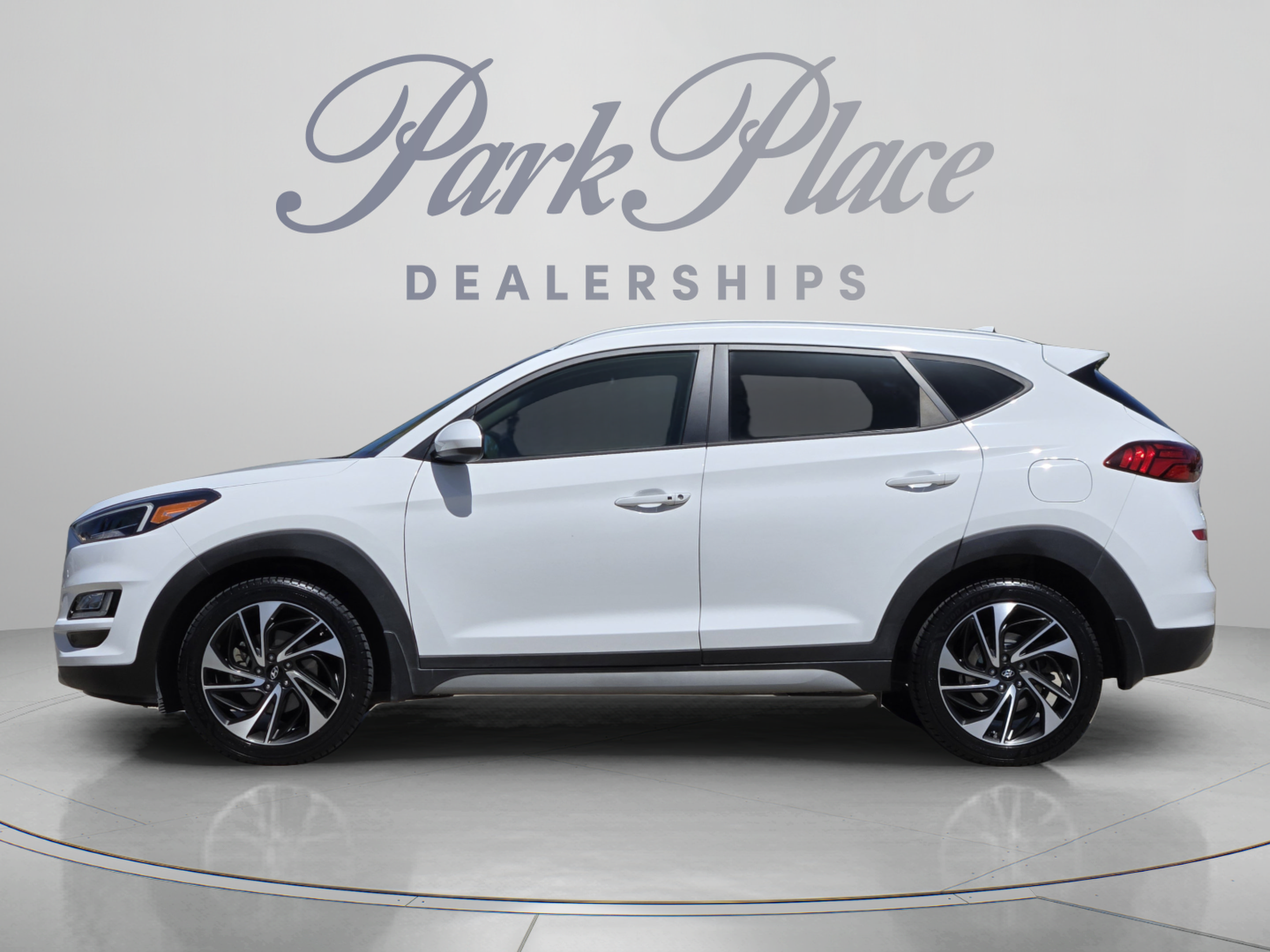 Used 2019 Hyundai Tucson Sport w/ Cargo Package FWD image 2