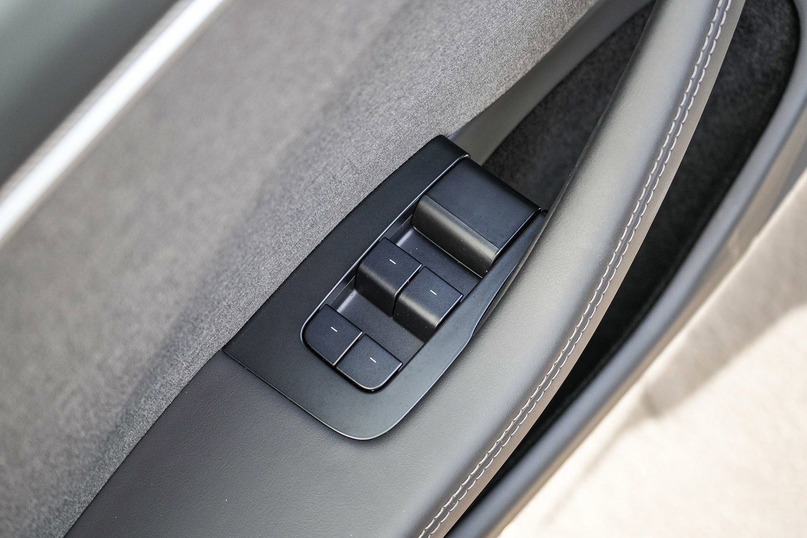 Used 2025 Tesla Model 3 Long Range RWD image 19