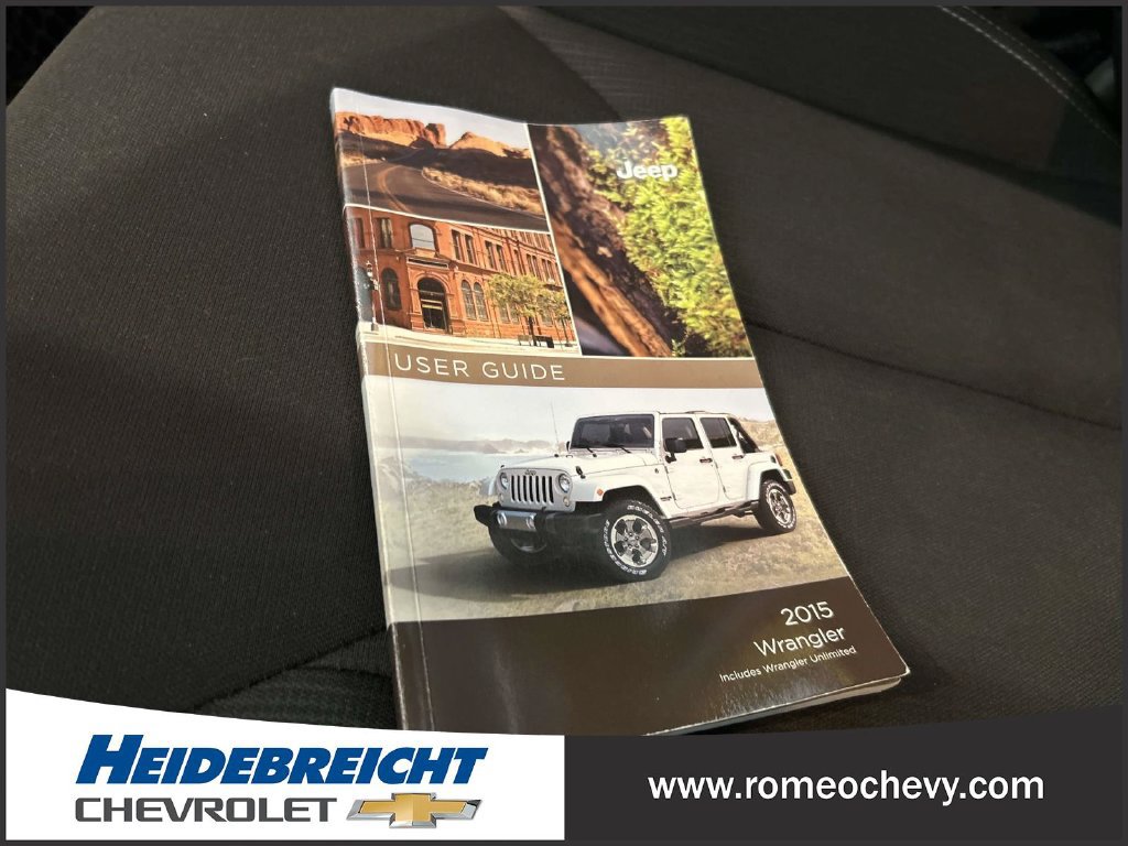 Used 2015 Jeep Wrangler Sahara w/ Connectivity Group AWD/4WD image 31