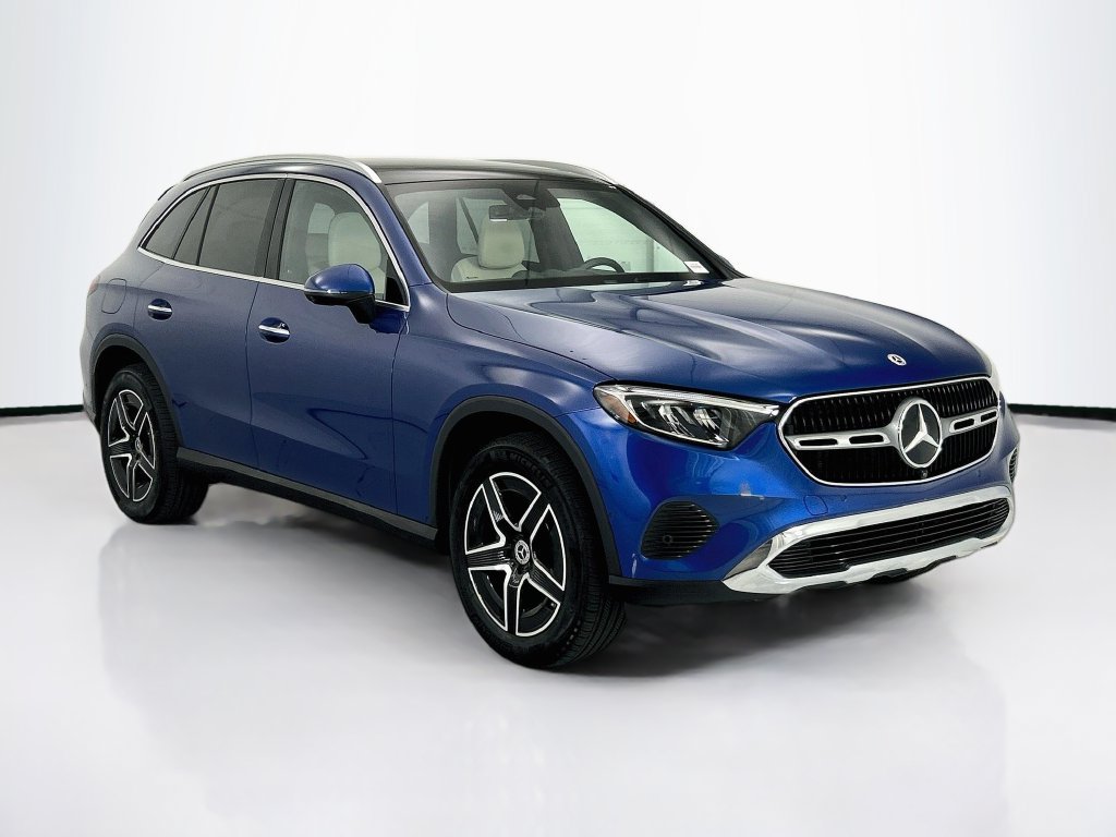 Certified 2026 Mercedes-Benz GLC 300 image 3