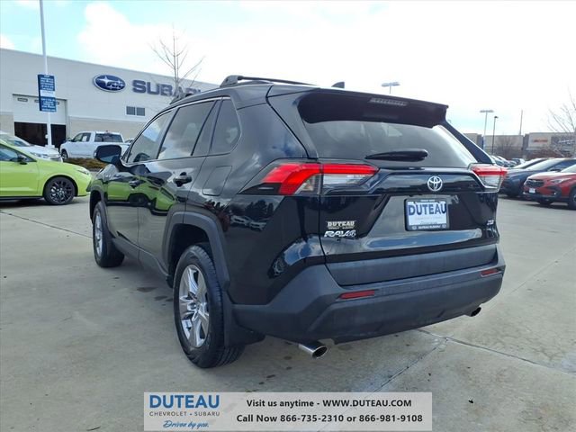 Used 2022 Toyota RAV4 XLE image 5