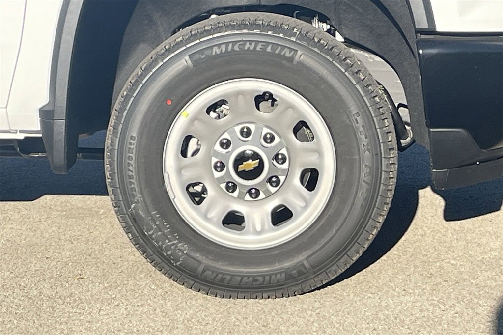 New 2025 Chevrolet Silverado 2500 W/T image 9