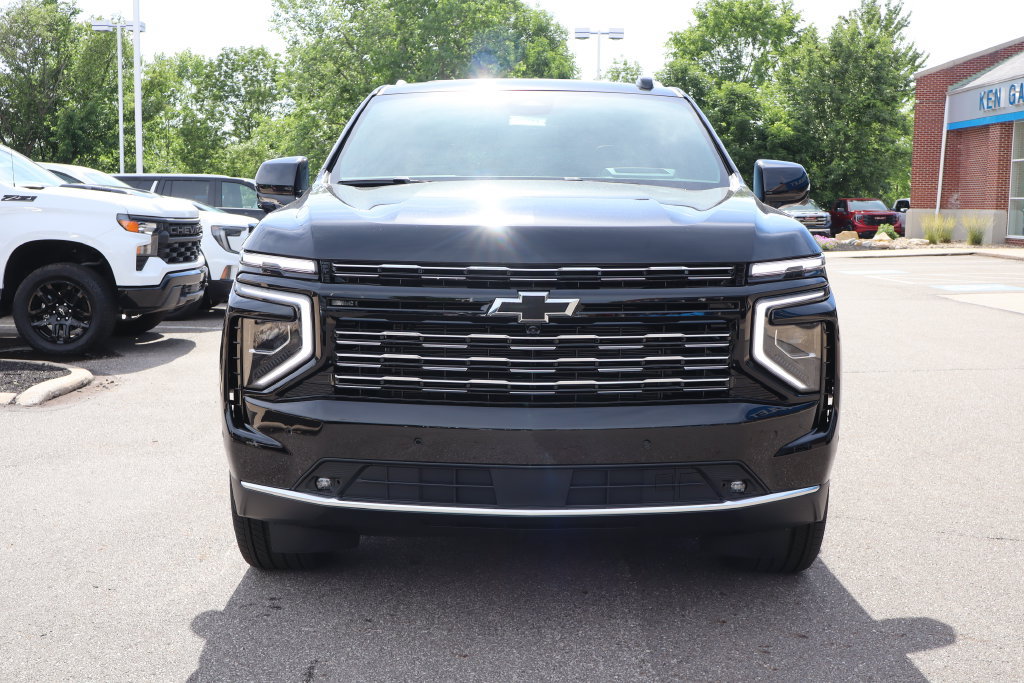 New 2026 Chevrolet Suburban High Country AWD/4WD image 8