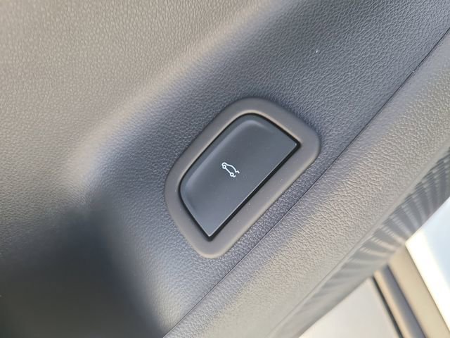 New 2026 Chevrolet Traverse LT image 19