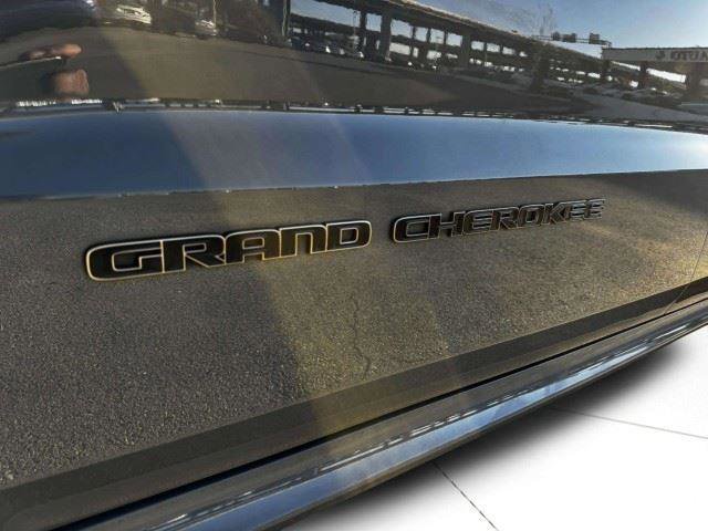 Used 2021 Jeep Grand Cherokee Trackhawk AWD/4WD image 14