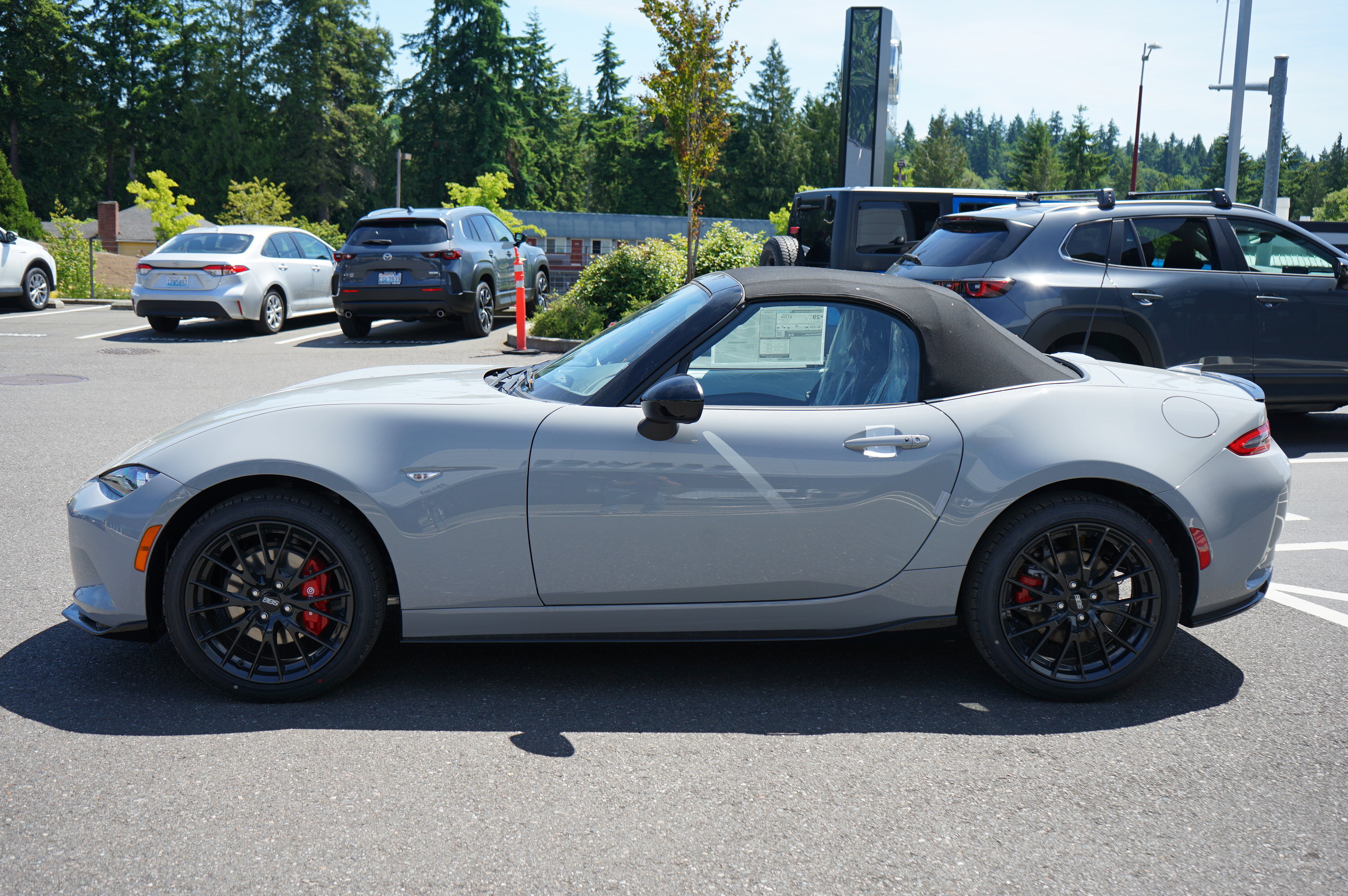 New 2025 MAZDA MX-5 Miata Club w/ Brembo/BBS Recaro Package image 6