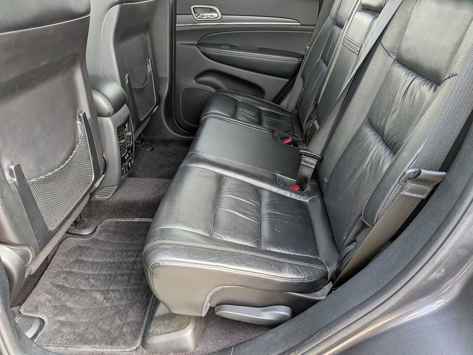 Used 2016 Jeep Grand Cherokee Limited AWD/4WD image 19