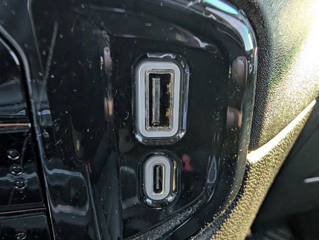 Used 2025 Chevrolet Silverado 3500 LTZ w/ LTZ Premium Package image 21