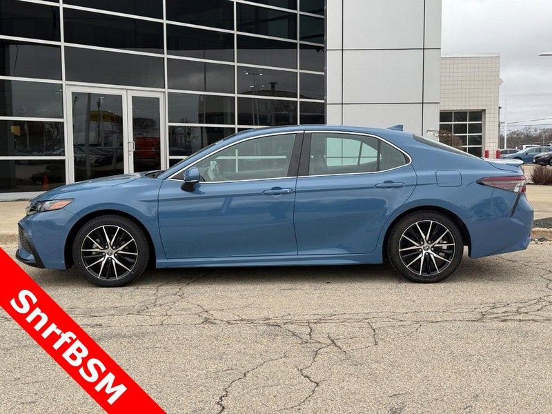 Used 2023 Toyota Camry SE w/ Convenience Package FWD image 7