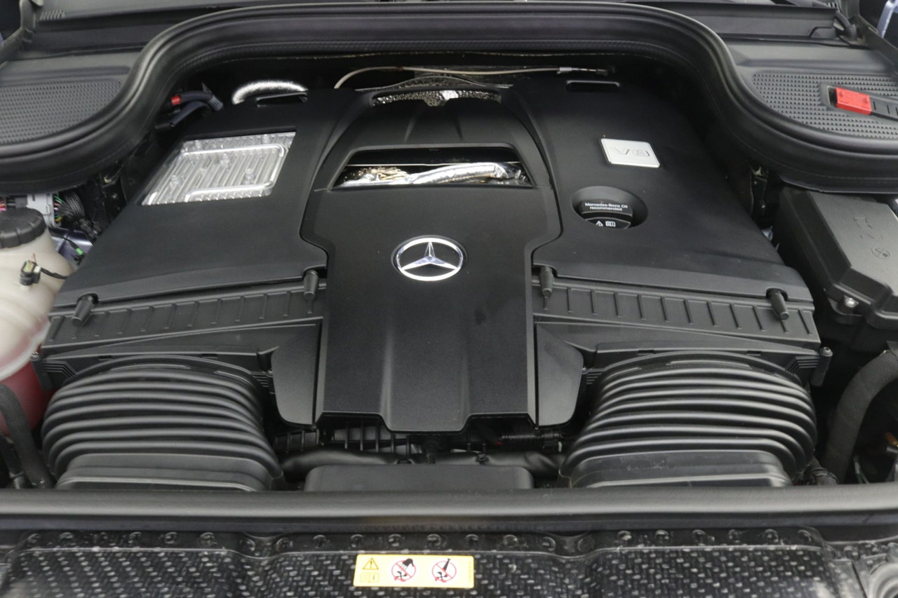 Certified 2025 Mercedes-Benz GLS 580 4MATIC image 24