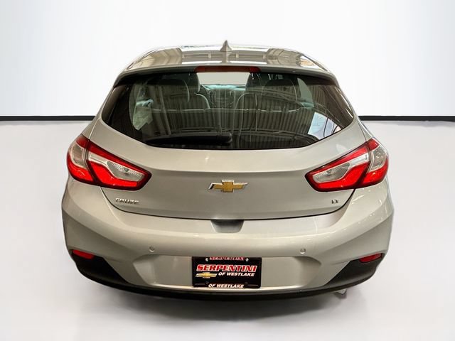 Used 2018 Chevrolet Cruze LT w/ Convenience Package FWD image 7