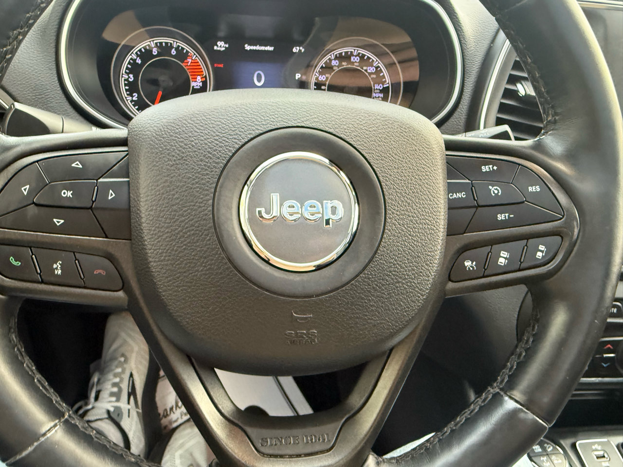 Used 2019 Jeep Cherokee Trailhawk image 28