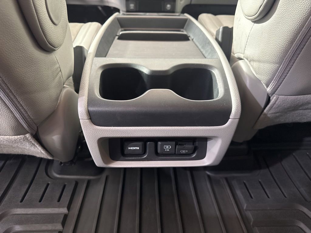 Used 2020 Honda Odyssey Elite image 23
