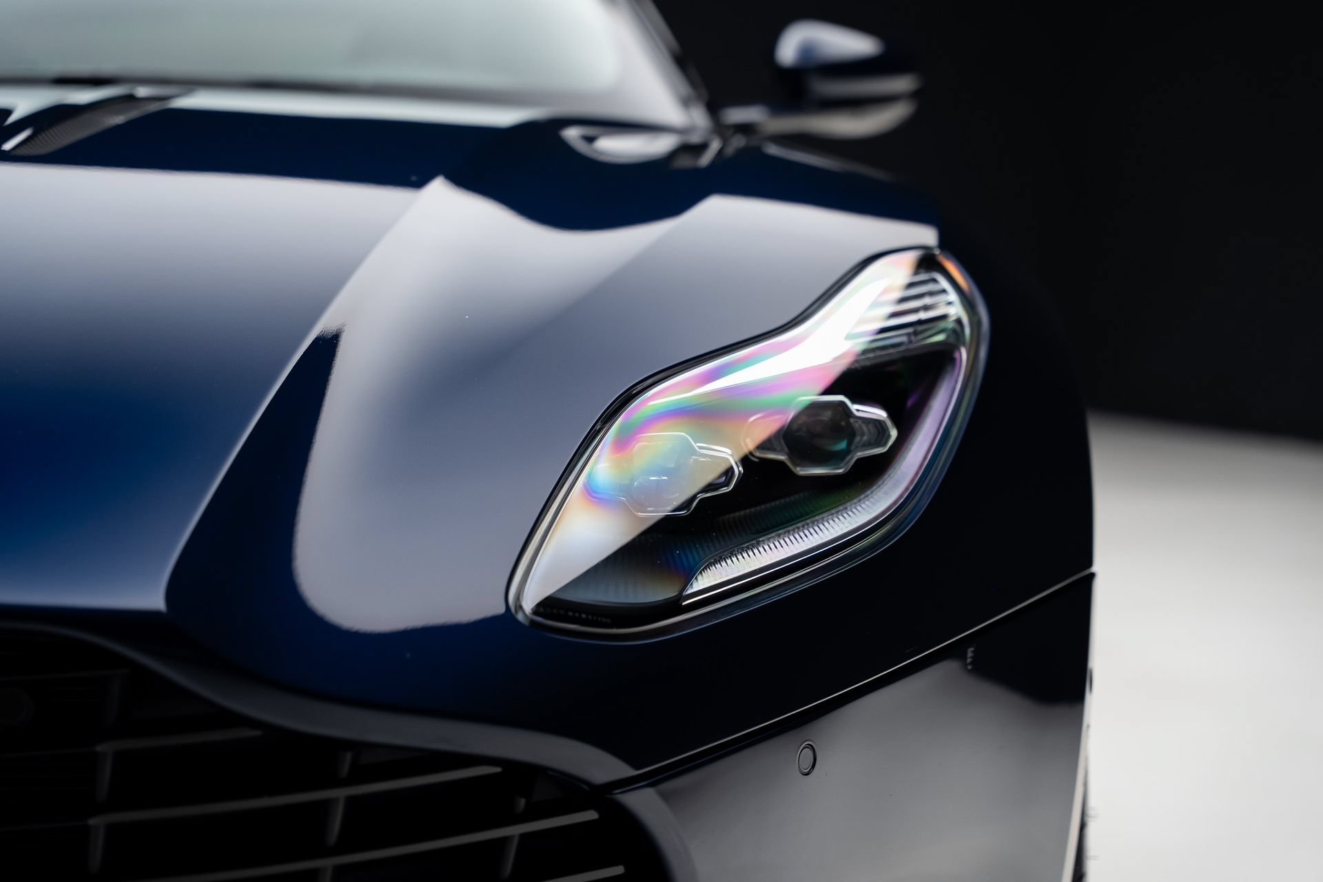 Used 2018 Aston Martin DB11 V12 RWD image 10