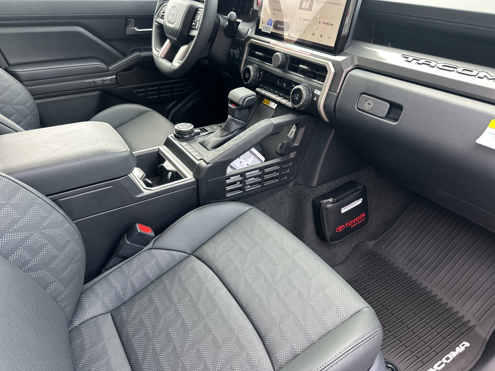 New 2026 Toyota Tacoma TRD Off-Road AWD/4WD image 33